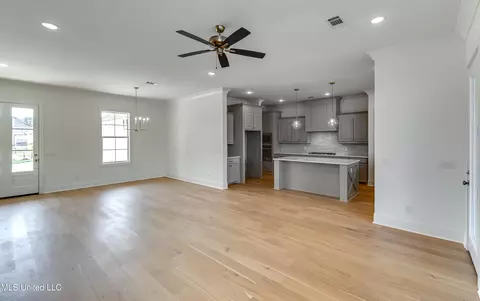 Living - 241 Bronson Bnd, Flowood, MS 39232 photo 5 of 5