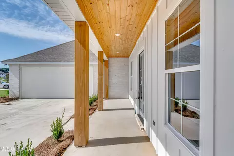 Exterior - 241 Bronson Bnd, Flowood, MS 39232 photo 7 of 13