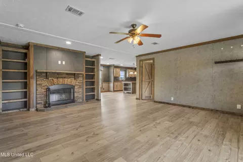95 Pump Branch Rd, Wiggins, MS 39577 photo 3