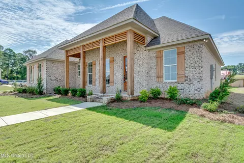 Exterior - 501 Harper Cv, Flowood, MS 39232 photo 3 of 8