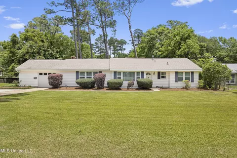 5010 Lawson Ave, Gulfport, MS 39507
