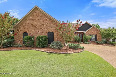 Exterior - 2006 Estates Cv, Pearl, MS 39208 photo 3 of 7