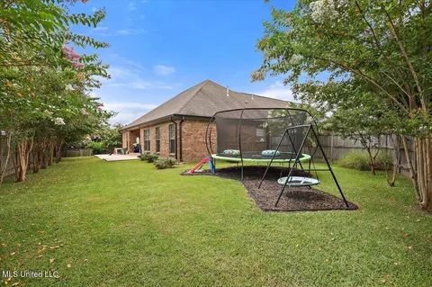 Exterior - 2006 Estates Cv, Pearl, MS 39208 photo 6 of 7