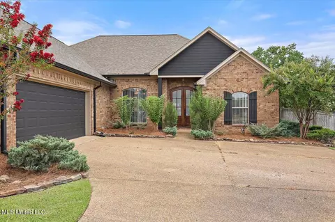 Exterior - 2006 Estates Cv, Pearl, MS 39208 photo 4 of 7