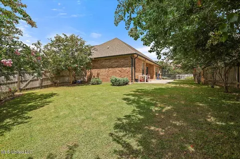Exterior - 2006 Estates Cv, Pearl, MS 39208 photo 7 of 7