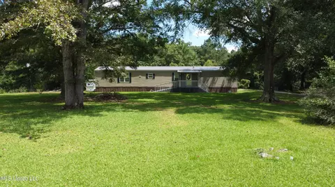 483 County Road 299, Louin, MS 39338
