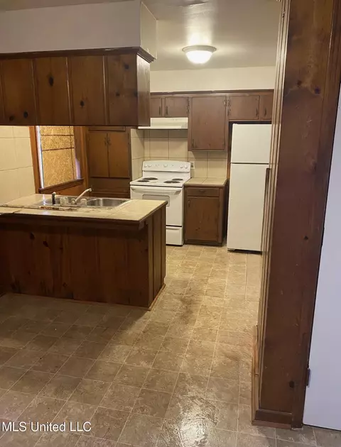 1551 Maria Dr, Jackson, MS 39212 photo 2
