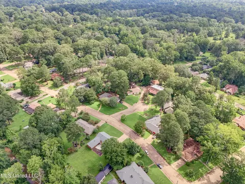1005 Briarwood Dr, Jackson, MS 39211 photo 48