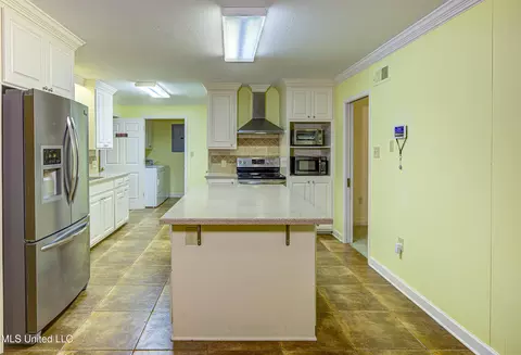 1005 Briarwood Dr, Jackson, MS 39211 photo 14