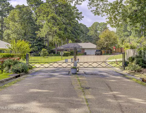 1005 Briarwood Dr, Jackson, MS 39211 photo 44