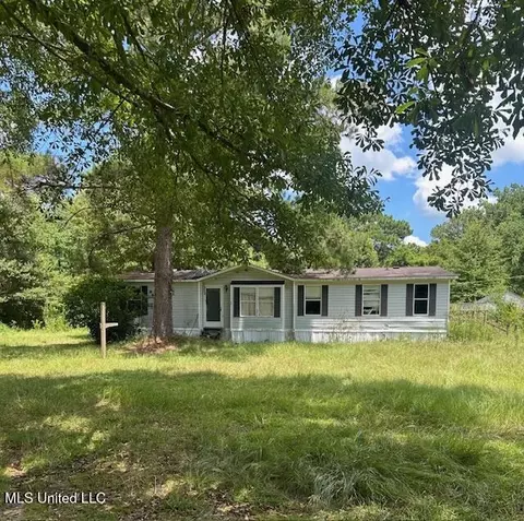 44 Jamie Rd, Carriere, MS 39426
