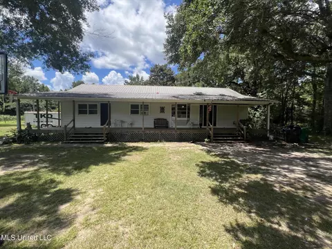 11813 Highway 613, Moss Point, MS 39562