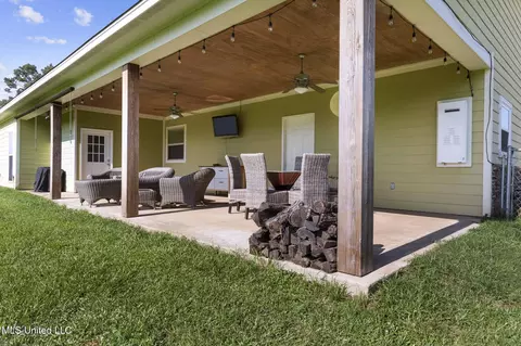 Exterior - 131 Waldrop Ln # -B, Flora, MS 39071 photo 4 of 6