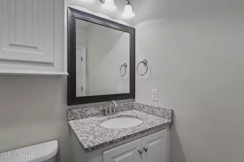 Bath - 131 Waldrop Ln # -B, Flora, MS 39071 photo 5 of 5