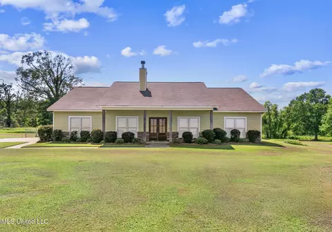 Exterior - 131 Waldrop Ln # -B, Flora, MS 39071 photo 2 of 6