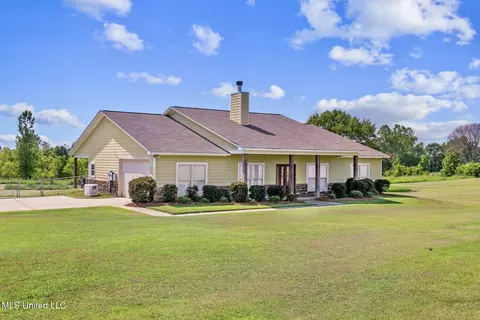 131 Waldrop Ln # -B, Flora, MS 39071