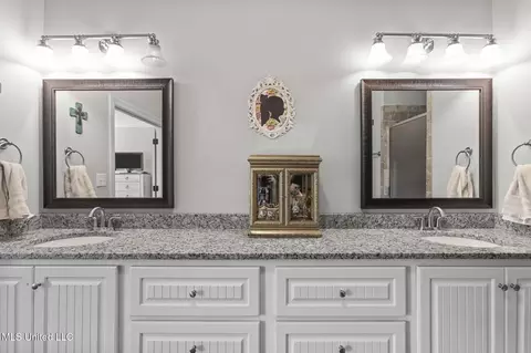 Bath - 131 Waldrop Ln # -B, Flora, MS 39071 photo 1 of 5