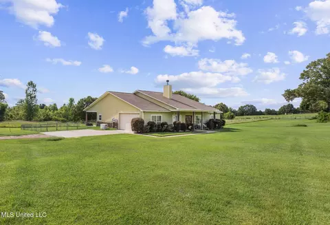 Exterior - 131 Waldrop Ln # -B, Flora, MS 39071 photo 6 of 6