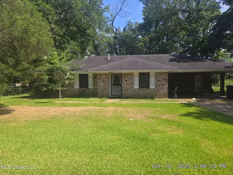 5709 Fairchild St, Jackson, MS 39209