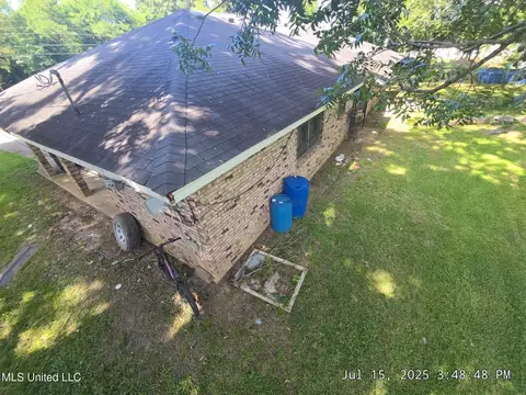 Exterior - 5709 Fairchild St, Jackson, MS 39209 photo 7 of 7