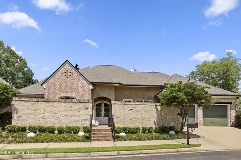 16 Waterford Pl, Jackson, MS 39211