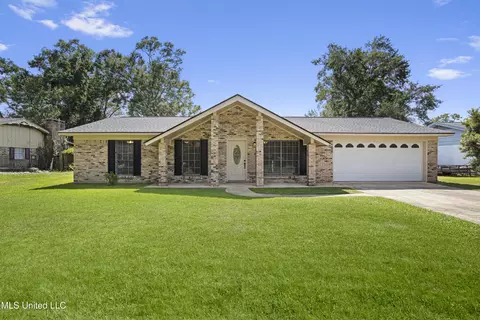 309 Jamaica Dr, Ocean Springs, MS 39564