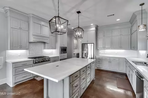 Kitchen - 294 Dover Ln, Madison, MS 39110 photo 5 of 7