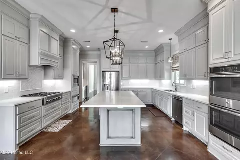 Kitchen - 294 Dover Ln, Madison, MS 39110 photo 7 of 7