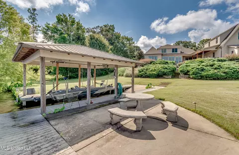 Exterior - 294 Dover Ln, Madison, MS 39110 photo 18 of 22