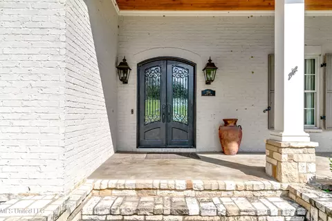 Entry Way - 294 Dover Ln, Madison, MS 39110 photo 1 of 5