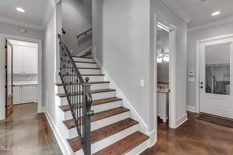 Entry Way - 294 Dover Ln, Madison, MS 39110 photo 4 of 5