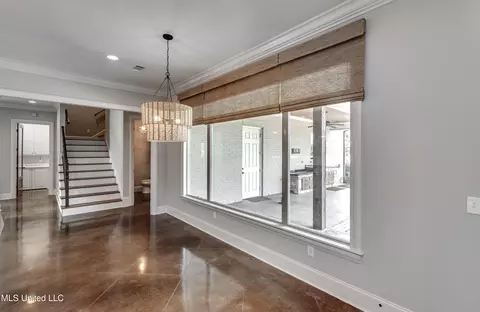 Dining - 294 Dover Ln, Madison, MS 39110 photo 4 of 5