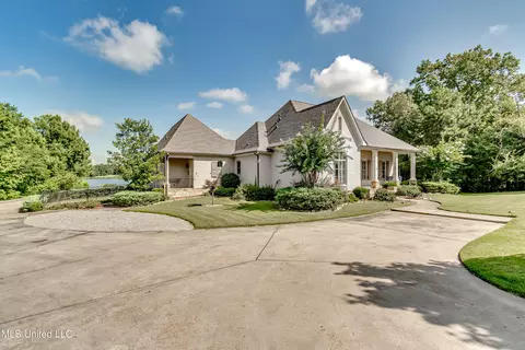 Exterior - 294 Dover Ln, Madison, MS 39110 photo 6 of 22