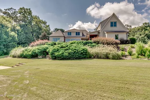 Exterior - 294 Dover Ln, Madison, MS 39110 photo 16 of 22