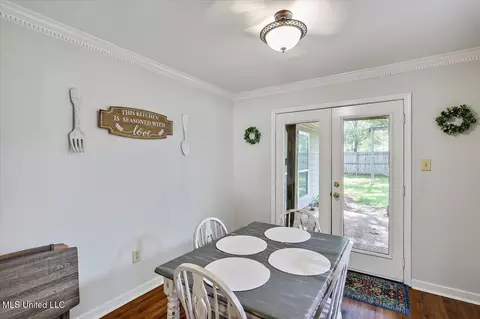 Dining - 1021 Laurel Dr, Flowood, MS 39232 photo 1 of 2