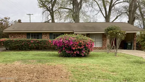 217 Oak Hill Dr, Natchez, MS 39120