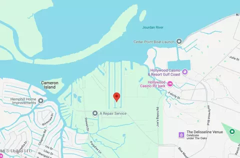 30 Fiber St, Bay Saint Louis, MS 39520