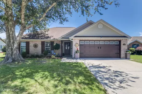 12495 Crystal Well Ct, Gulfport, MS 39503