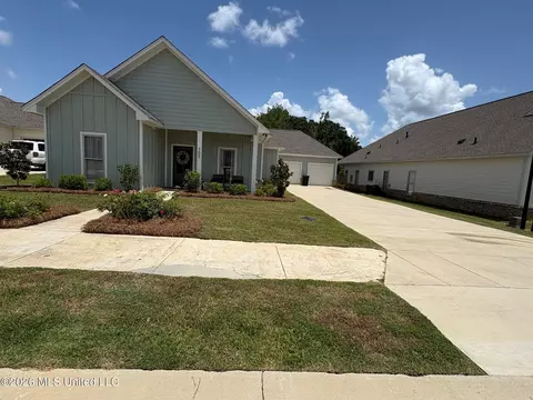 705 Heartwood Ln, Brandon, MS 39042