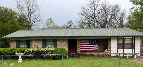 17 Anderson Dr, Natchez, MS 39120 photo 1