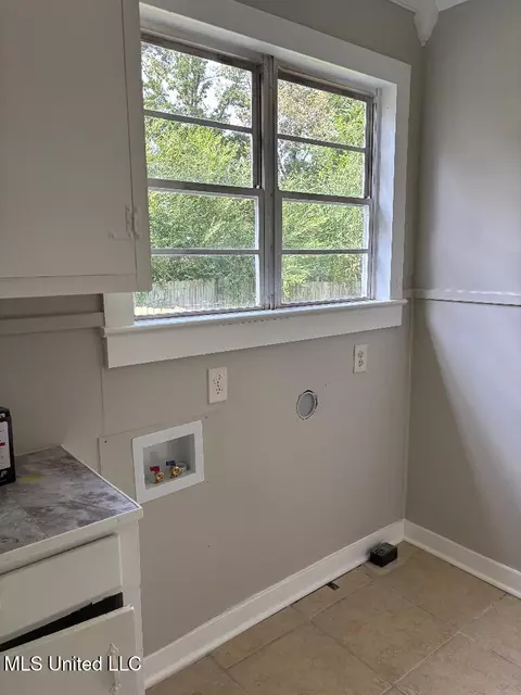 Other - 4650 Manila Dr, Jackson, MS 39206 photo 1 of 2