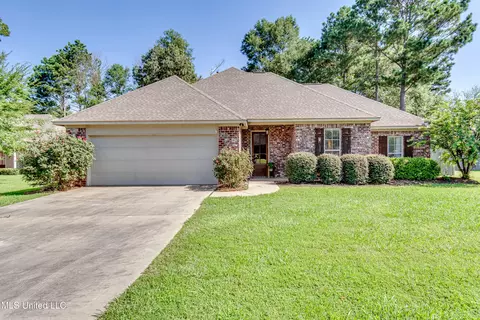 165 Notting Hill Pl, Canton, MS 39046