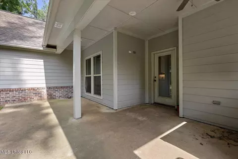 Exterior - 311 E Brandon Ct, Brandon, MS 39042 photo 3 of 7