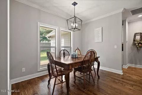 Dining - 311 E Brandon Ct, Brandon, MS 39042 photo 2 of 2