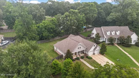 View/Area - 311 E Brandon Ct, Brandon, MS 39042 photo 5 of 6