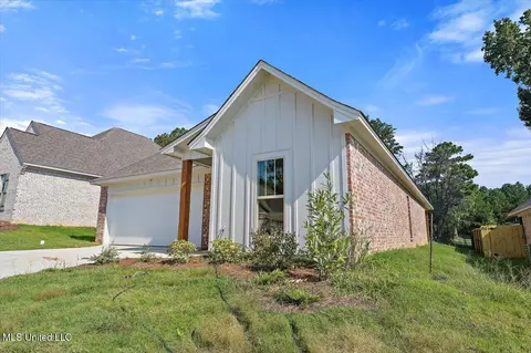 107 Hyde Park Dr, Brandon, MS 39042 photo 2