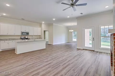 107 Hyde Park Dr, Brandon, MS 39042 photo 8
