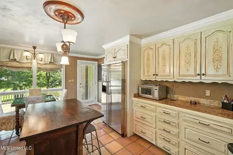 Kitchen - 611 W Second Ave, Wiggins, MS 39577 photo 1 of 3