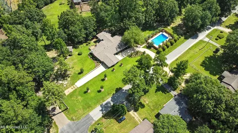 View/Area - 611 W Second Ave, Wiggins, MS 39577 photo 2 of 3