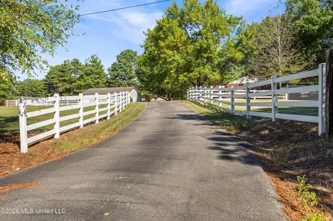 9278 Bethel Rd, Olive Branch, MS 38654